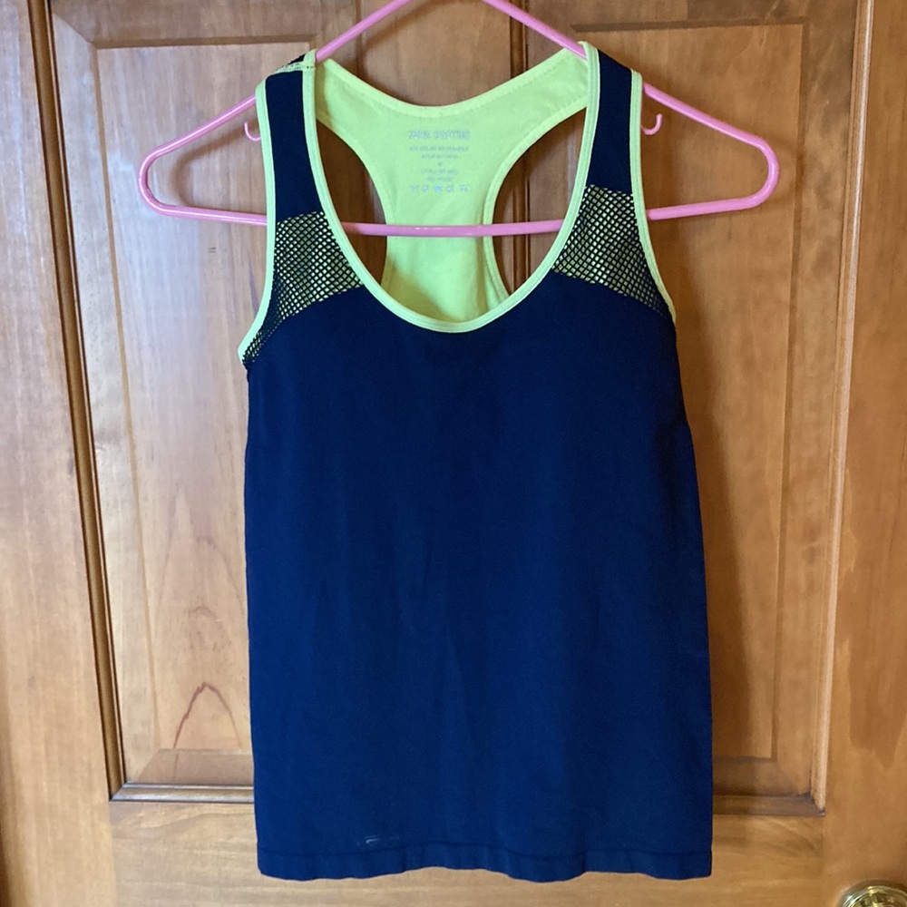 Zenana Outfitter Built In Bra Tank Top - Picture 3 of 10